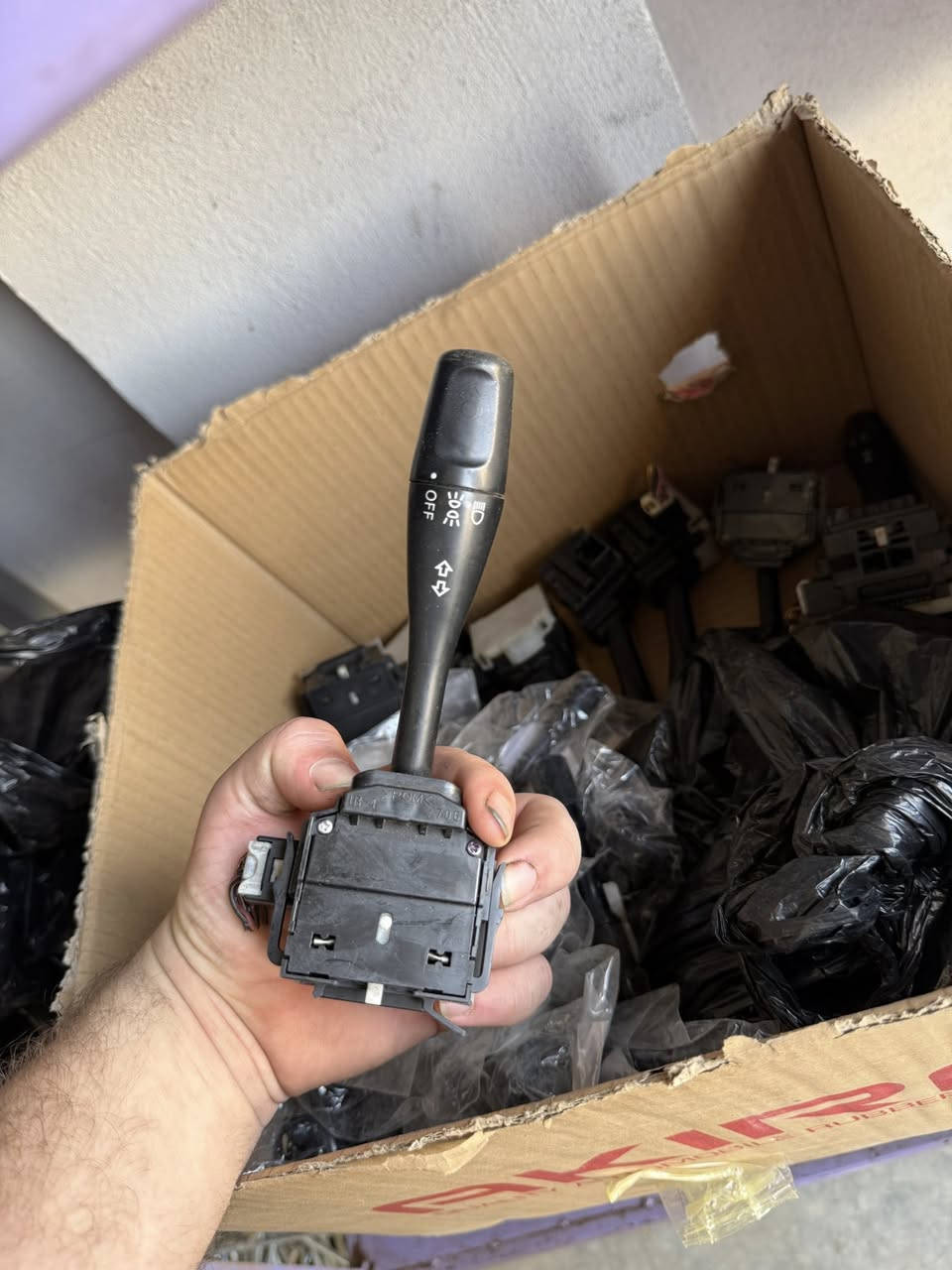 غراض لانسر الي بالك بس يمي وتوصيل متوفر 

متوفره جميع قطع غيار لانسر بومه .جديد_تفصيخ
مكاني ديالى بعقوبه الصناعه الثالثه ***********
