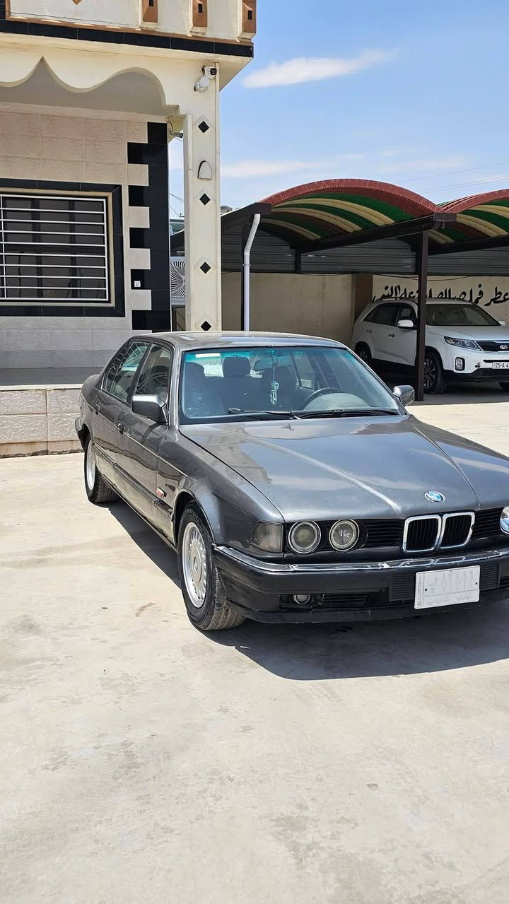 بي ام حجم 730 رقم نينوى الماني شرط التحويل 
كير ومحرك شرط سيارة جازه ترهم مراوس 
وفرق  السعر 35 وبيه مجال العنوان موصل كيارة 
اتصل و ادلل ***********

