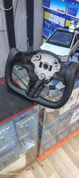 السلام عليكم شباب ستيرن يوك اصلي للبيع سعره 180 الف 
من الاخر اصلي هيتر فتحات صفح
مكاني المنصور 
محمود ***********
