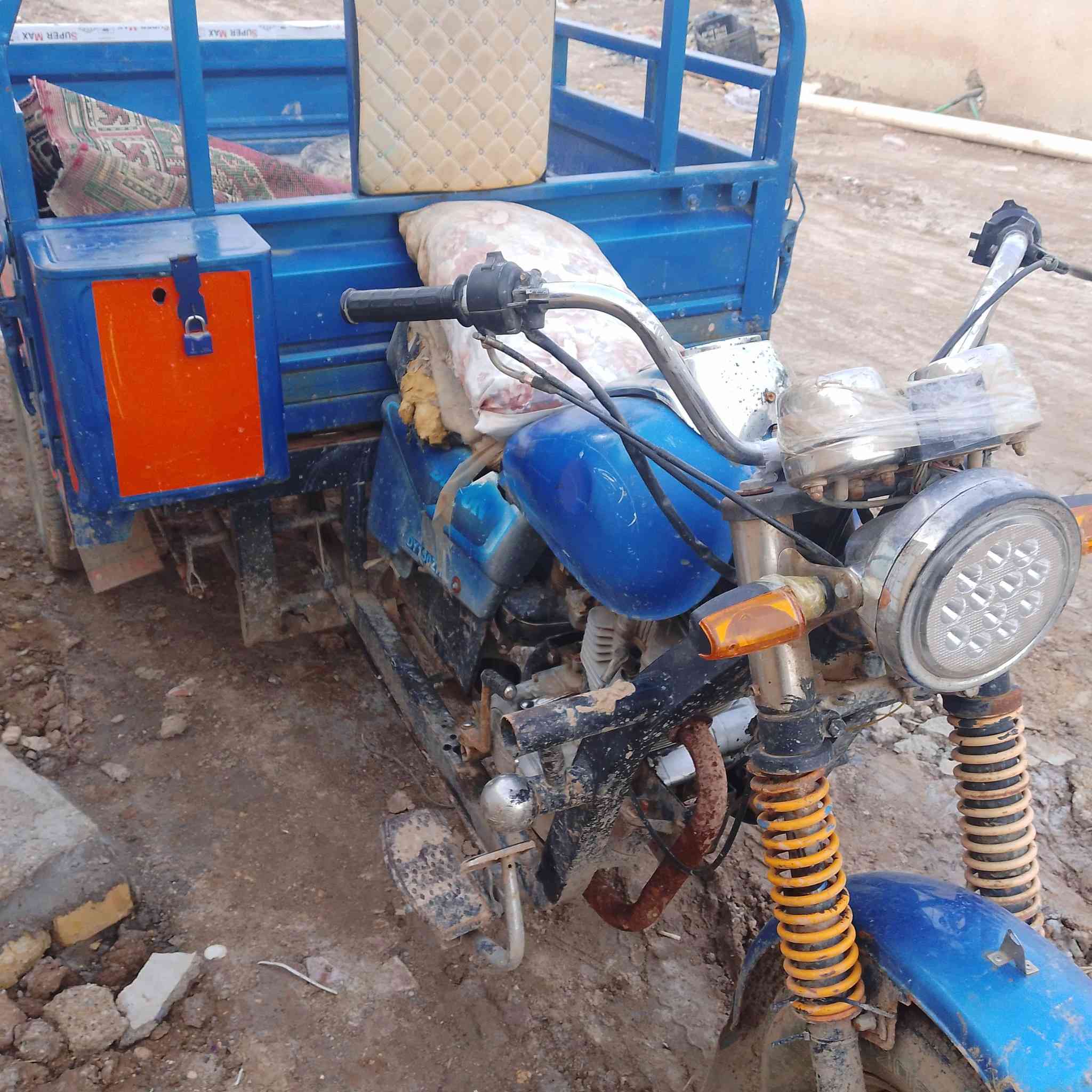 للبيع@ ستوته موديل 13اوراق السعر مليون و300وبيه مجال @كوت حي جهاد ..‏‪***********
