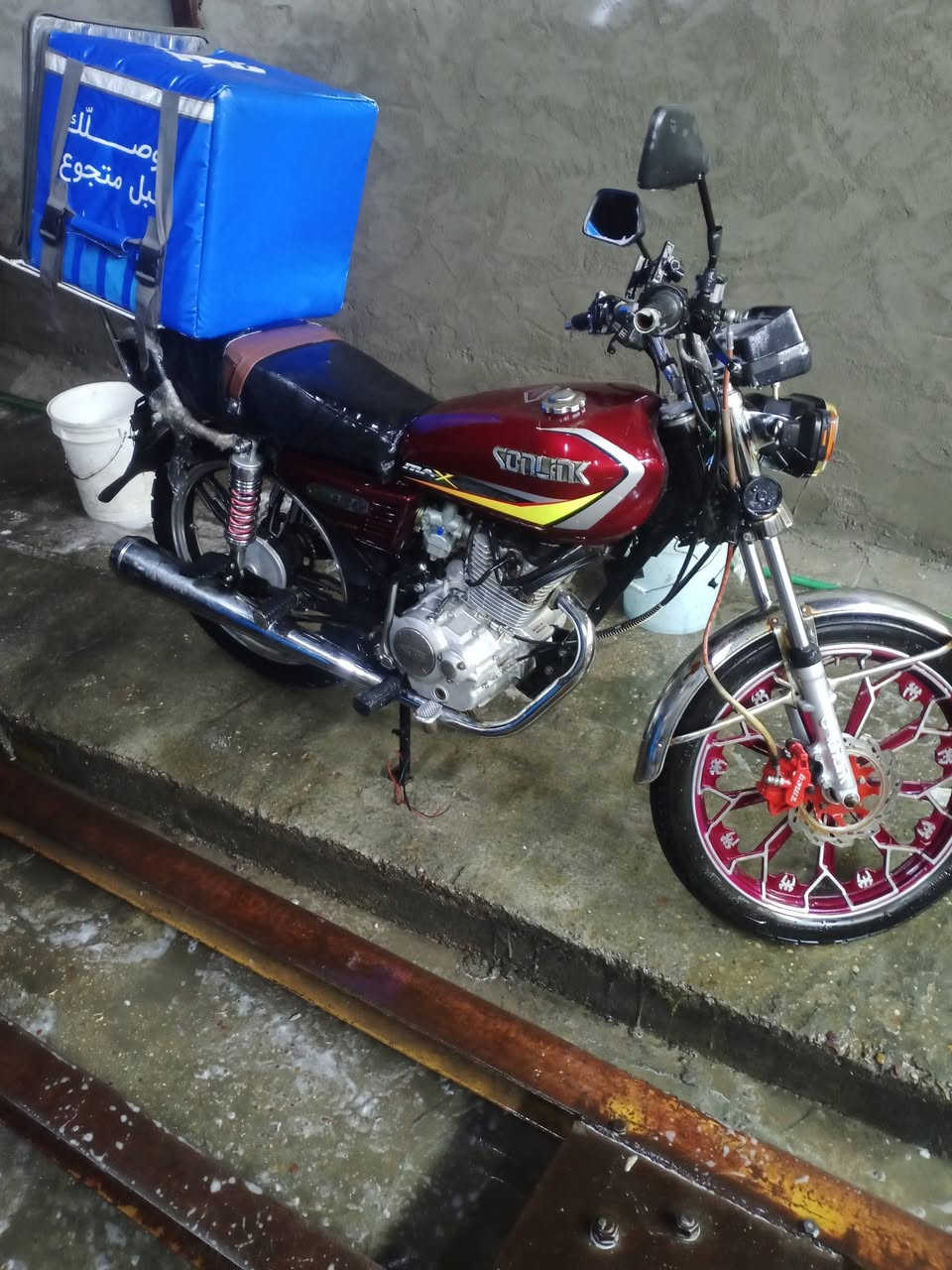 السلام عليكم دراجه للبيع ايراني خمسه كير موديل ٢٣ سعرهه ٥٥٠ وبيهه مجال قليل مكاني شهد البياع ***********
