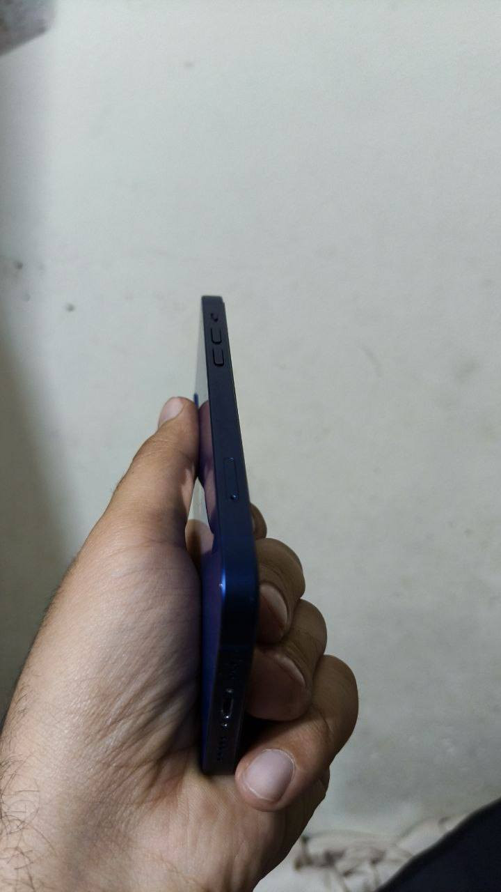 سلام عليكم
ايفون 12 عادي تلفون نضافه مالته (99) لا مفتوح ولا مبدل ايي شي بي بل تحديث وكف الفيس ايدي بس وعلى فحص  التلفون بطاريه 85 🔋واضحه كدامكم المكان بغداد  السعر (275)💸وبي مجال  ( ***********)
