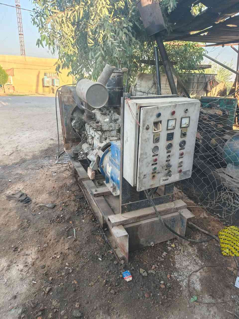 السلام عليكم مولد بيركنز 6بستم  روسي مو صيني شغاله شرط التحميل
راس توليد بلاد75 كيفي شاصي عال 
نضيفه على وضع الشركه 
بورد تحكم كامل سعر 25وبيها مجال غير متواجد على الخاص
اي استفسار على الرقم ‏‪***********
بابل القاسم
