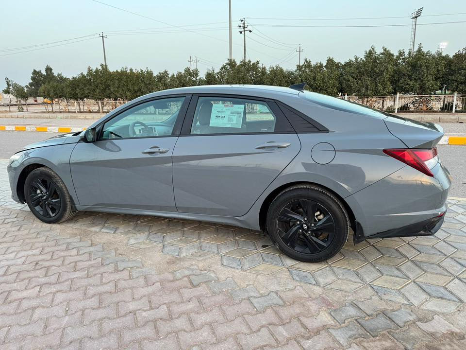 السلام عليكم النترا 2023 لون اسمنتي لاتبديل ولا صبغ
امريكي رقم ميسان / م 105 كم
المواصفات
تشغيل عن بعد  
تحكم استيرن جهتين 
تحديد مسار
سياقه ذاتيه 
رادارات +حساسات
ايرباكات سليمه الكل
مكينه الفين دوش
مكان ميسان قلعة صالح
السعر 148 مجال قليل كلش
***********
