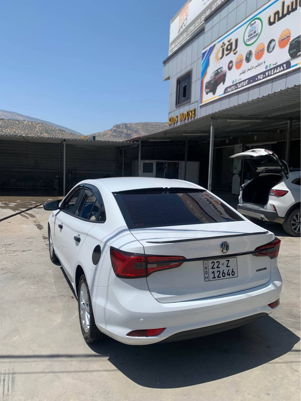 Mg5 2025
١٦ هەزار رۆشتوە
کامل جوانکاری بۆ کراوە
نەرمە تەزرەیەکی زۆر وردی هەیە بە چاو دیار نیە 
بێ بۆیاخ بێ تحدیلە
*********** سوران, أربيل
