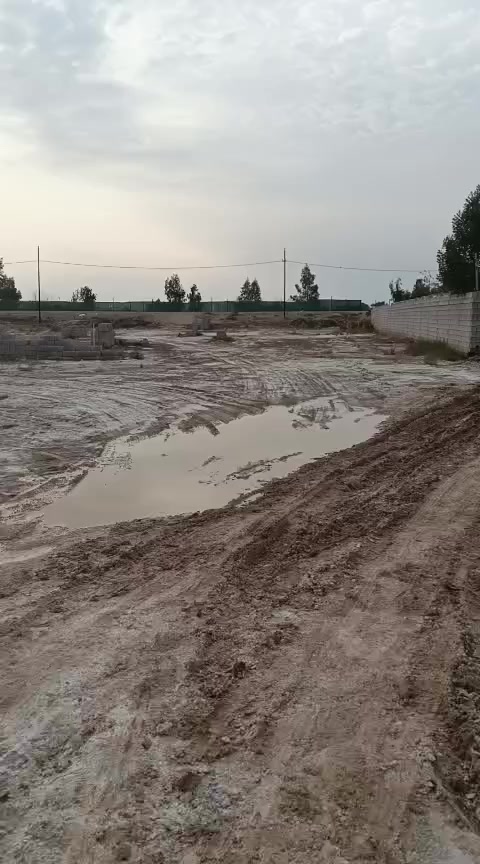 للبيع قطعة ارض بالعامري مجمع الصحه ركن على ثلاث شوارع ماء اساله وكهرباء جاهزة من  سند 25 باسمي للاستفسار ***********
