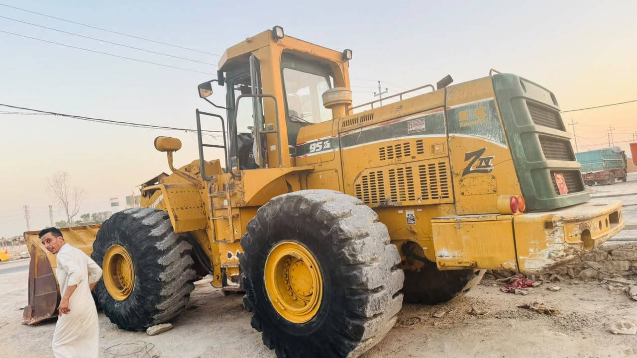 السلام عليكم 
للبيع شفل كاوسكي موديل 2000 حجم 95 
كير محرك جاهز بمات جدد كهربائيات شغاله
السعر365$مكان النجف اتصال ***********
