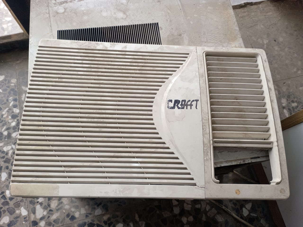 مكيف 2 طن كرافت بلادي قرص الشركه السعر 250 مكاني الشعب *********** متواجد بل خاص
