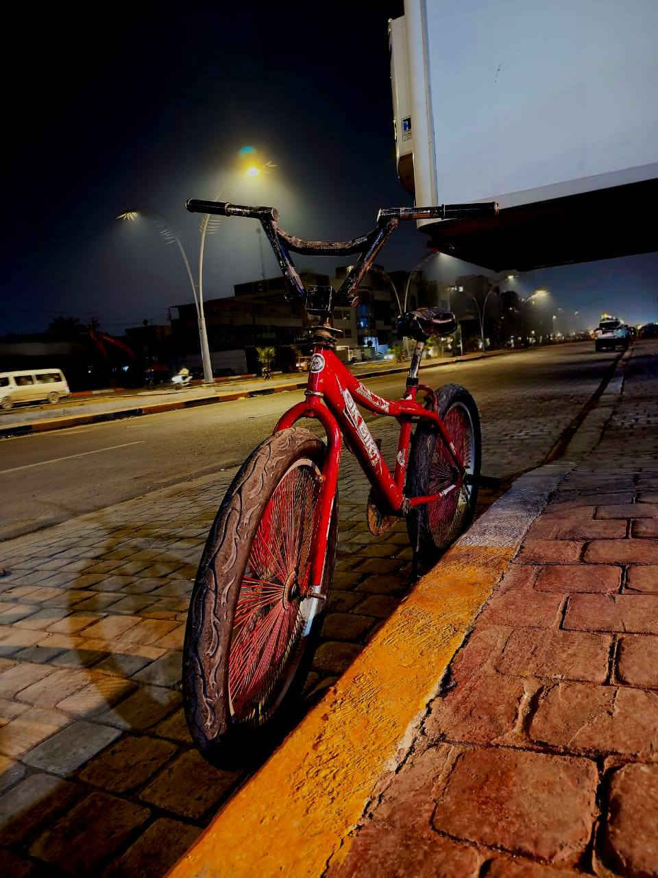 السلام عليكم BMX جبلي حجم 26
البايسكل كامل تاخذة ولا ربع تصرف علي بريكة بل مكينة زوج تايرات جدد البسكل اي ملعب بغراضة ماكو تاخذة وتطلع السعر 60

المكان جميلة


**إذا كنت صاحب هذا الإعلان وتريد حذفه لأي سبب، رجاءا أرسل رسالة إلى الدعم الفني**