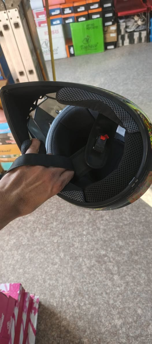 خوذه رياضي مال امزون أصلي سعرهه ٦٠


**إذا كنت صاحب هذا الإعلان وتريد حذفه لأي سبب، رجاءا أرسل رسالة إلى الدعم الفني**