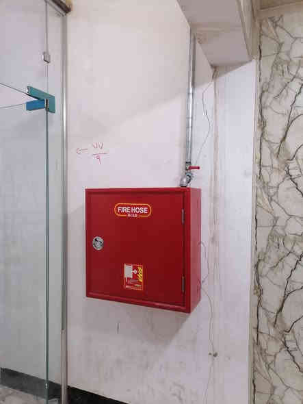 🚒 تركيب وصيانة منظومات إطفاء الحرائق الحديثة والمعتمدة.
✅ أنظمة إنذار مبكر وكشف دخان
✅ تمديدات مواسير ورشاشات آلية
✅ فريق فني مختص وخبرة عالية
📍 نخدم المنازل – الشركات – المخازن – المولات
💬 تواصل معنا الآن
***********📞
*********** 📞
📞 اتصل أو راسلنا عبر واتساب الآن!
#إطفاء_حرائق #أنظمة_أمان #وقاية #تركيب_حريق #سلامة_المباني
#الموصل
