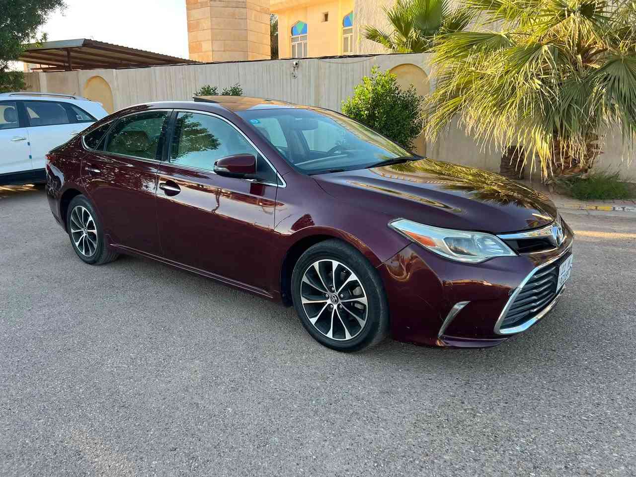 يا الله سلام عليكم ❤️

تويوتا افلون وارد امريكي 
 موديل 2016 فئة XLE

ماشية : 165.000km 

رقم بغداد سنويه ورقم جديد تحويل مباشر
ضرر جاملغ خلفي جهة السائق بدون دواخل
بدون ايرباك وملاونين التكمه كلير فقط مع الجاملغ لتوحيد اللون يعني شرط التكمه بدون قطرة معجون

مواصفات السياره :-
سلايت روف
بصمة تشغيل وابواب وصندوق
كشنات جلد كهرباء
كشنات تدفئه
شاشة جبيره مع كاميرا مع GBS
مانع انزلاق
لايت ناصي زينون بلادي واني شادله زينون للعالي
بكلايت LED
يدات نيكل
تبريد لمس مع شاشة تبريد
٣ انظمة قيادة ( ايكو / نورمال / اسبورت)
محرك ٦ سلندر ٣٥٠٠
كير اوتو + عادي ٦ نمر
محرك كير حداديه تبريد كله بشرط جديد

مكان السيارة : الفلوجة 
***********
