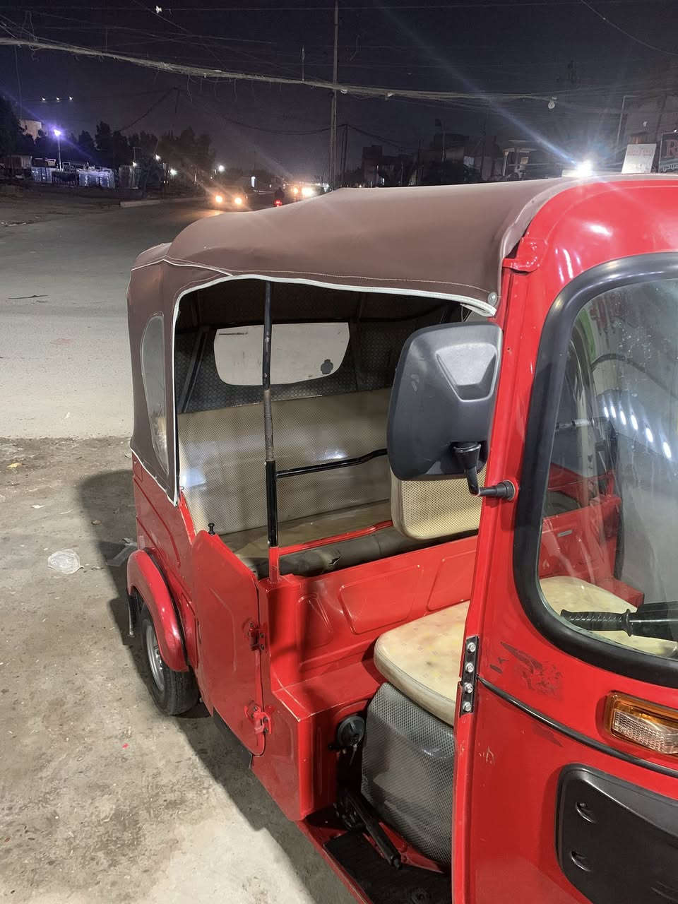 اسلام عليكم تكتك للبيع مديل 2023 شهر ل12 اوراق لعلوان مدينه الصدر الارفلي لسعر 9/800 وبيهه مجال ***********
