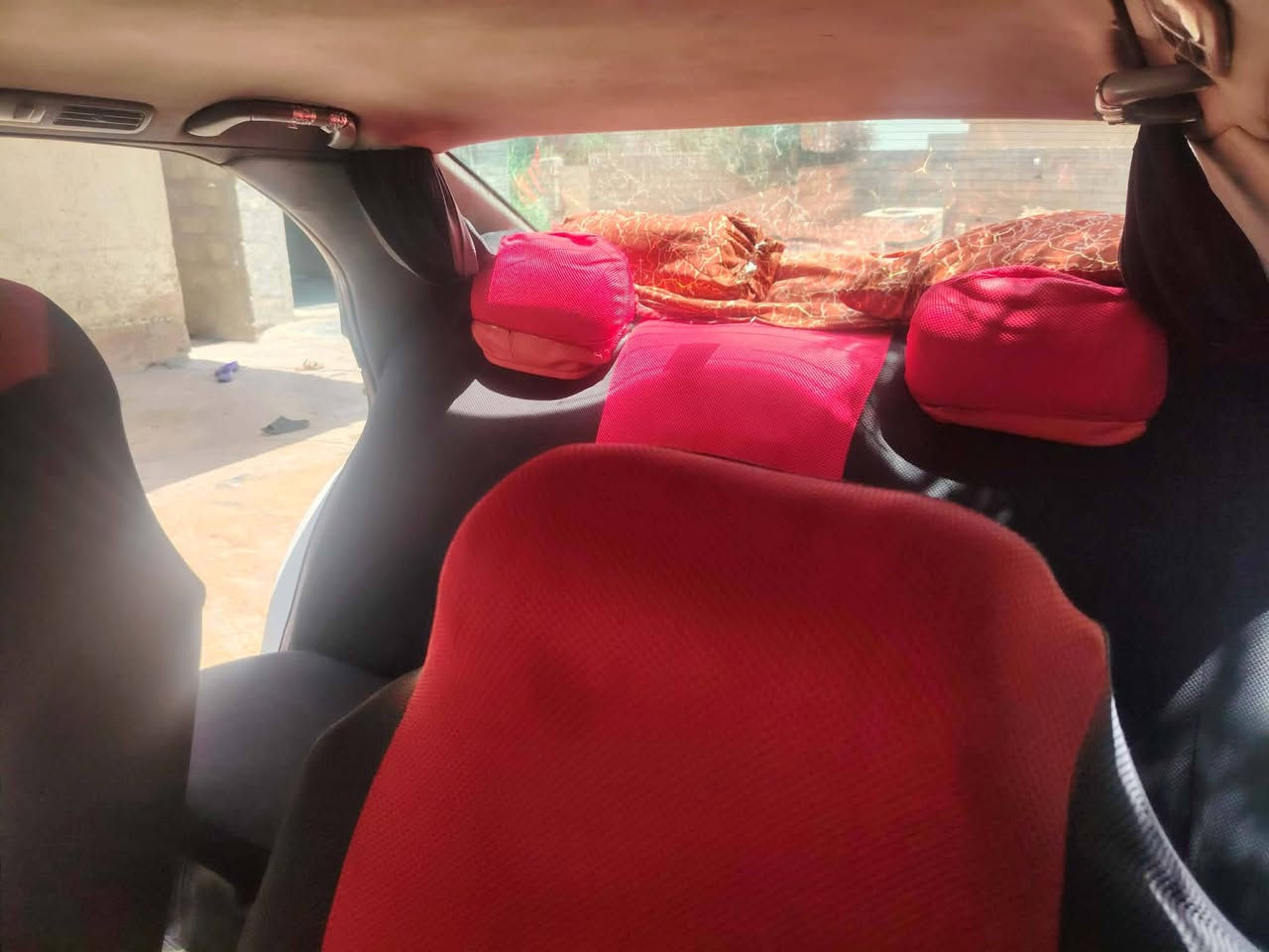 السلام عليكم يوجد بطه للبيع السعر 45 وبيها مجال... الرقم (***********)
