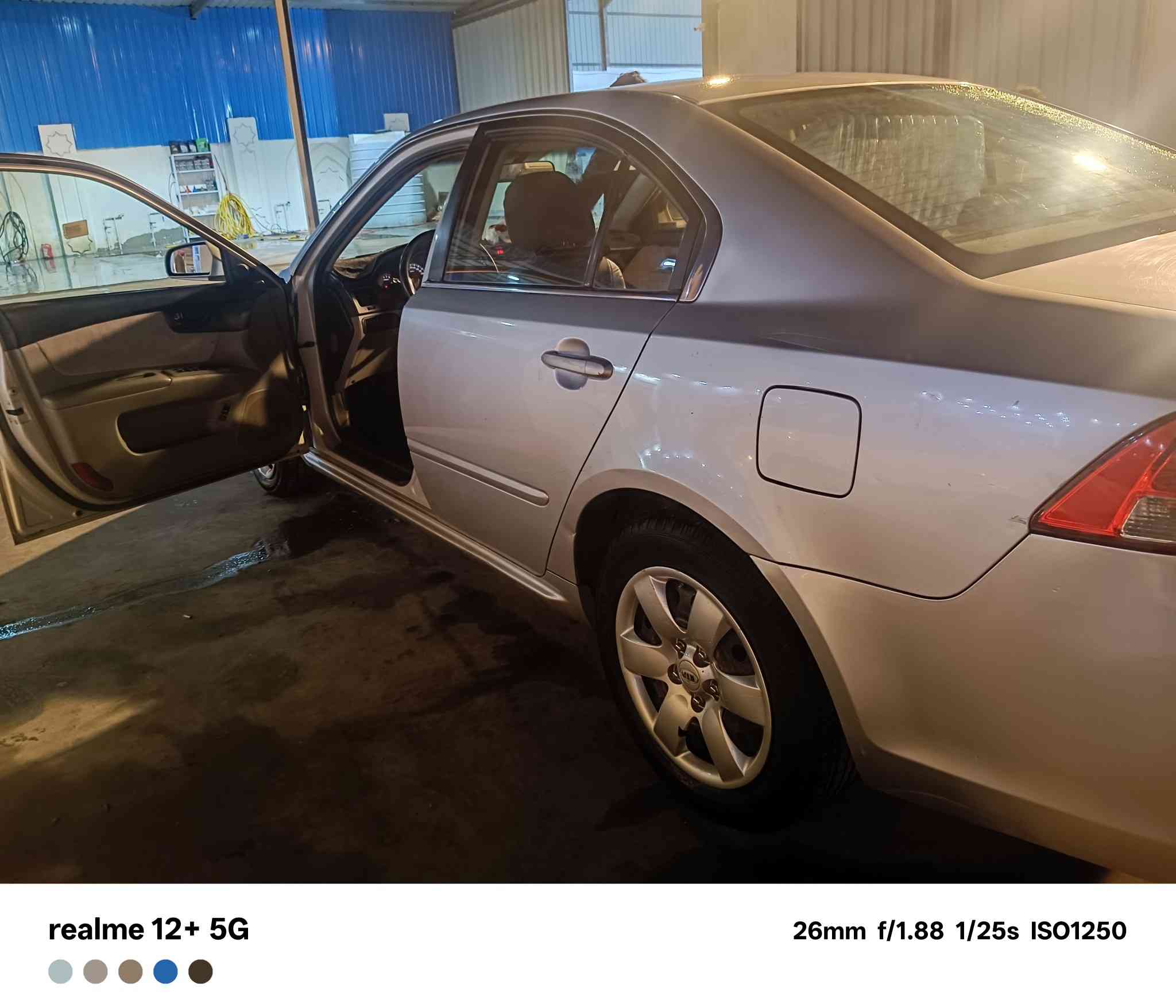 كيا اوبتما 2010 وارد خليجي محركها 2400  دووش بيها جاملغ فقط وبعض شخوط الي متبين ورصعه صغيرة كلش الباقي كفاله ماشيه 200 بس محرك جدا نضيف تدفئا تبريد رقمها مميز سنويه ل29. ابيع شرط المداور 
سعرها 115


**إذا كنت صاحب هذا الإعلان وتريد حذفه لأي سبب، رجاءا أرسل رسالة إلى الدعم الفني**