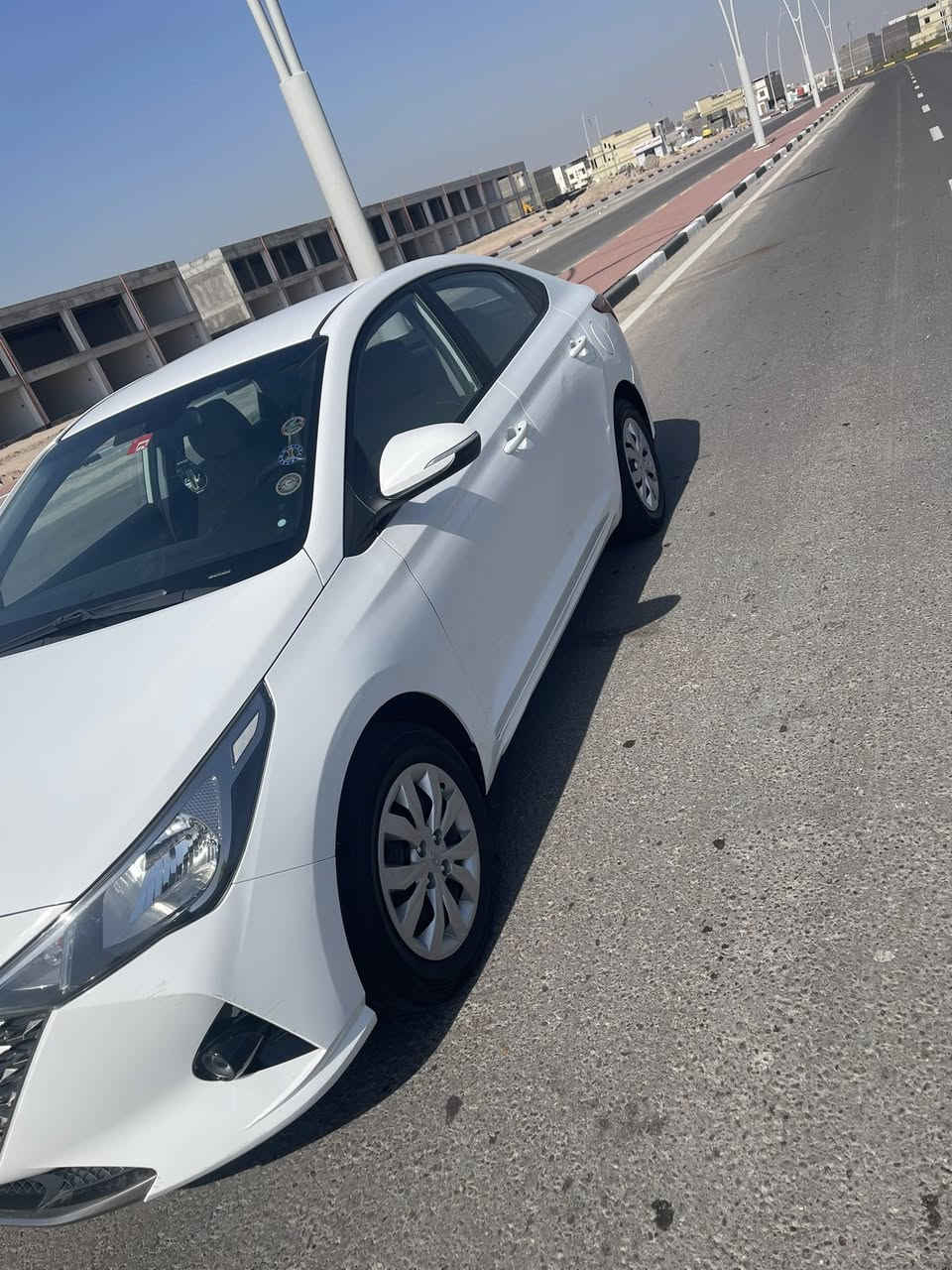 السلام عليكم هونداي اكسنت 2021 خليجي  محرك 1600 دوش ماشية 72 الف حقيقي للبيع السيارة كفاله عامه ضربة صبغ تبديل بارد مكينة وكير كفالة نص فول السيارة تحكم ستيرن جهتين تبريد قطعتين حساسات خلفيه اشاير بالمرايا رقم وسنوية حديدة ل2028 تريد تحويل او وكالة  بأسم شركة السعر 135 للاستفسار الاتصال ***********
