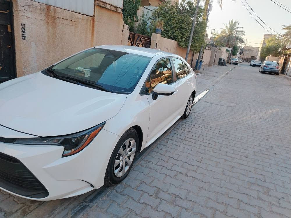 تويوتا كورولا 2024 بغداد باسمي كلين كفاله ترهم مراوس او بيع

السيارة جاهزة من كل النواحي
(صناعة ياباني) 
اللون ابيض ثلجي 
السيارة جديده
السيارة ماشية 24الف ميل 
ضرر السيارة :داخله تقرير تعمل وتسير 
المواصفات :
محرك 4 سلندر جدا اقتصادي 
 طخم تاير جديد
شاشة كبيرة كار بلي واندرويد اوتو بلادية
نافكيشن تدعم خرائط العراق
بلوتوث + واي فاي + تايب C
 اوامر صوتية مع ذكاء اصطناعي
كامرة خلفية
ايرباكات عدد 12 
رادار + تحديد مسار
تثبيت سرعة ذكي + قيادة ذاتية + التحكم بمسافة السيارة
كير اوتوماتيك عادي وثقيل
سستم صوت ٨ سماعات 
نظام مراقبة انتباه السائق
نظام ايكو اقتصادي بالوقود مع معرفة المسافة المتبقية
عداد سرعة الكتروني وعادي
بوصلة + قياس الحرارة الخارجية
حساس تاير 
جامات كهرباء اوتو + مرايا كهرباء
تدفئة و تبريد بيانو منفصل (جدا بارد) منظومة ياباني
مخارج شحن سريع عدد ٤ تايب C 
مانع انزلاق ESP + بريك ABS
هاندبريك كهربائي + اوتو هولد AUTO HOLD 
لايتات LED عالي وناصي 
اضواء الدواخل والصندوق LED
لايتات اوتو + ماسحات اوتو 
جميع اغراض السيارة كاملة 
للاستفسار***********
*********** بغداد, العراق
