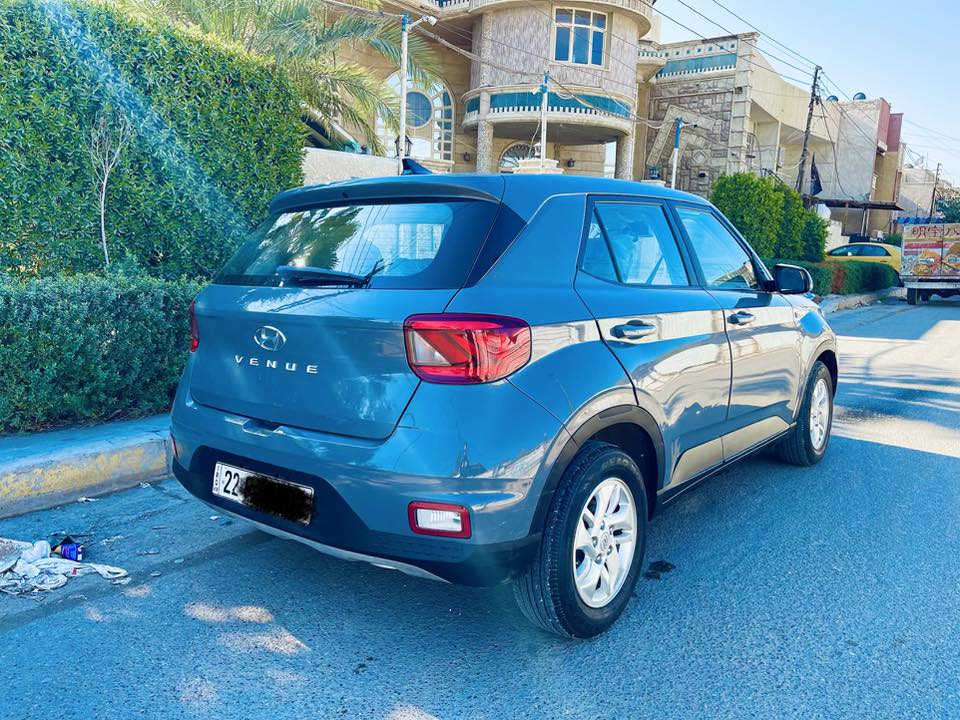 #السلام_عليكم
#للبيع 🚘

- هونداي فينو 2021 ( hyundai venue )
- رقم اربيل 
- مكينه  1600 DOSH
- ماشيه 111 الف 
- السعر 117
- اللون اسمنتي
المواصفات :-  

* شاشه  حجم الكبير + كامرة 
* تحديد مسار + قياده ذاتيه 
* رادار امامي + خلفي + جانبي 
* اشاره بالمري 
* 3 وضعيات قياده 
* تحكم  ستيرن 
 - حادث السياره بنيد فقط نفسه مصلح ومصبوغ        
- مكان السياره بغداد   
- للاستفسار 
- ***********
