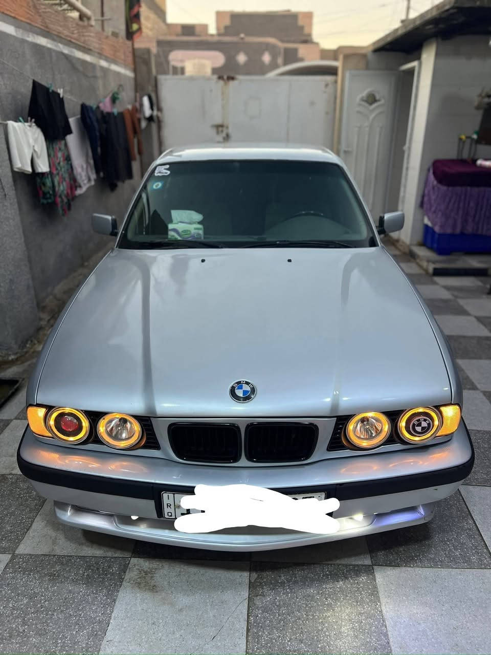 السلام عليكم بي ام للبيع بدي ٥٣٥ محرك وكير وتفرعاته ٥٢٥ مديل ٩١
رقم بغداد بسمي نكليزي سياره حلوه مال جناي 

الاتصال رقم التالي *********** 
سعرها ٦٥ 
مكان حله
