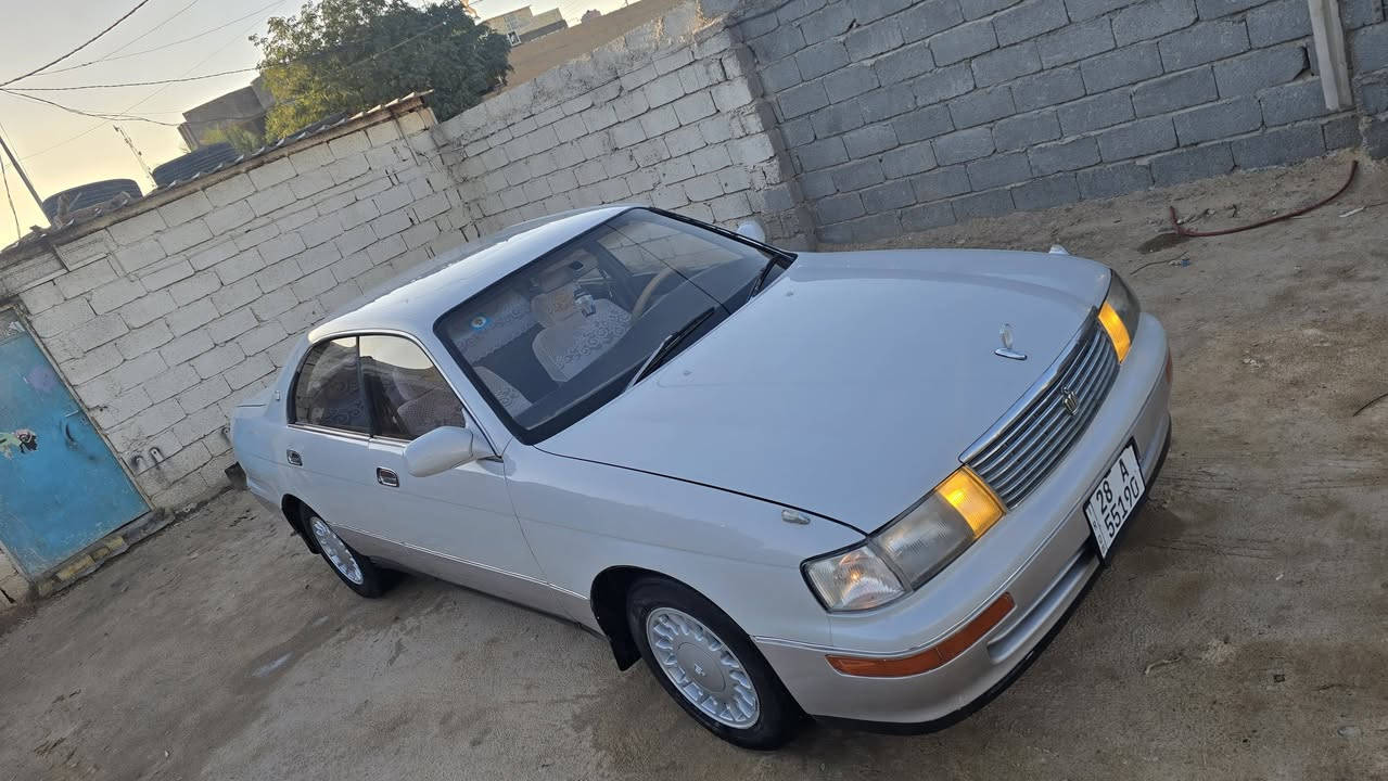 السلام عليكم بطه مديل ١٩٩٤ منتصل رقم نجف مشروع وطني سنوية مجدده ٢٠٣٠ و هزه جديده مكفولة من الكصه و نقل جثة و الضربة مصبوغ اثر جراد فقط محرك وكير وحدادية مكفولات كهربائيات كله شغاله التبريد شغال سعرها ٦٢ وبيه مجال مكانها النجف رقم الهاتف ***********
