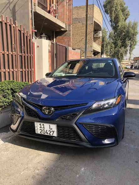 عليكم
كامري 2023 وارد امريكي مواصفات SE نايت شيد 
ماشيه 38 الف مايل السياره جديدة ومستوردها ع ايدي وصور الحادث امريكا بالمنشور 
ربع جاملغ خلفي وقبق صندوك 
رقم بغداد معوقين واسويلك وكاله عامه 
وسيارة صار بيها طخه بسيطة هنااا هم موضحه بالصور 
السعر 192 ورقة وبيها مجال . 
المكان بغداد الكرخ
الرقم.    ***********‬
