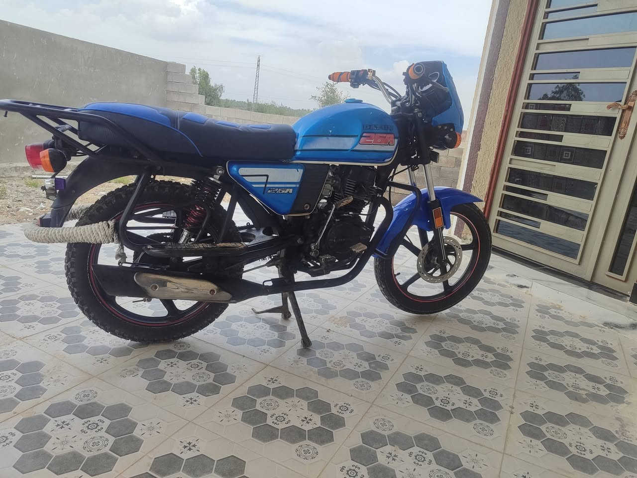 للبيع دايوان موديل 22أوراق ستنساق محرك لا تبخير ولا تنقيص ويل خلفي ومامي جديد تاير بجيس خلفي ومامي
لايت عالي ناصي دراجه كامل من كلشي قضاء بدره 

***********

‏‪0773 558 4544‬‏
