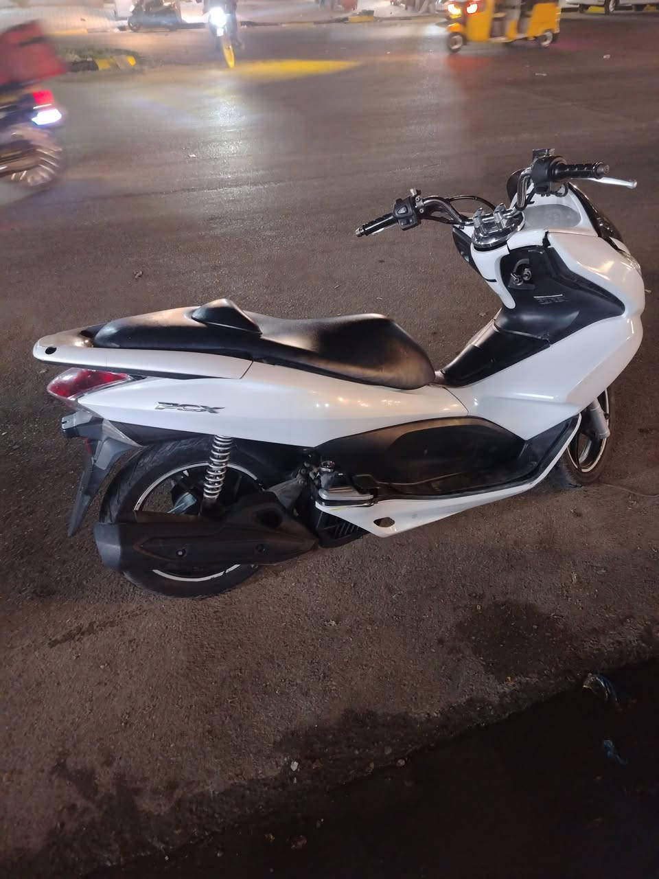 psx جيل اول
كفرات 70%
مكينه مكفوله
 تاير امامي خلفي جديد
معدل حلو مكينه ناعمه
ادامه كامله
السعر 950 بيهه مجال
المكان بغداد الحسينيه
***********
اوراق مكاتبه ومنفيس
