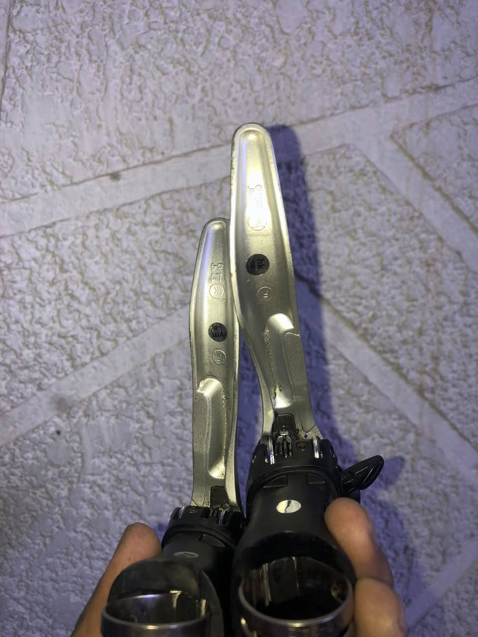 السلام عليكم
متوفر ستيرن GIANT رود وبدالات سورا 9*2  اصدار 3400 الي تفيده يدخل خاص ويدلل


**إذا كنت صاحب هذا الإعلان وتريد حذفه لأي سبب، رجاءا أرسل رسالة إلى الدعم الفني**