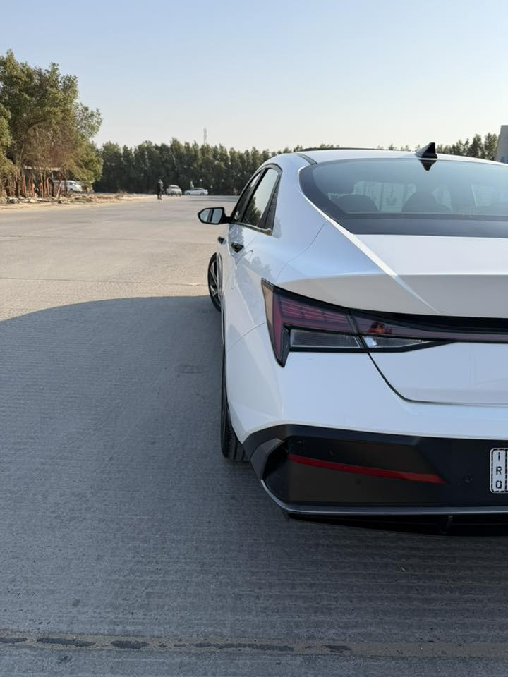 السلام عليكم 
النترا هايبرد 2025 للبيع
ماشية 47الف 
حادث خلفي موضح بالصوره
السعر 185ورقة
***********
