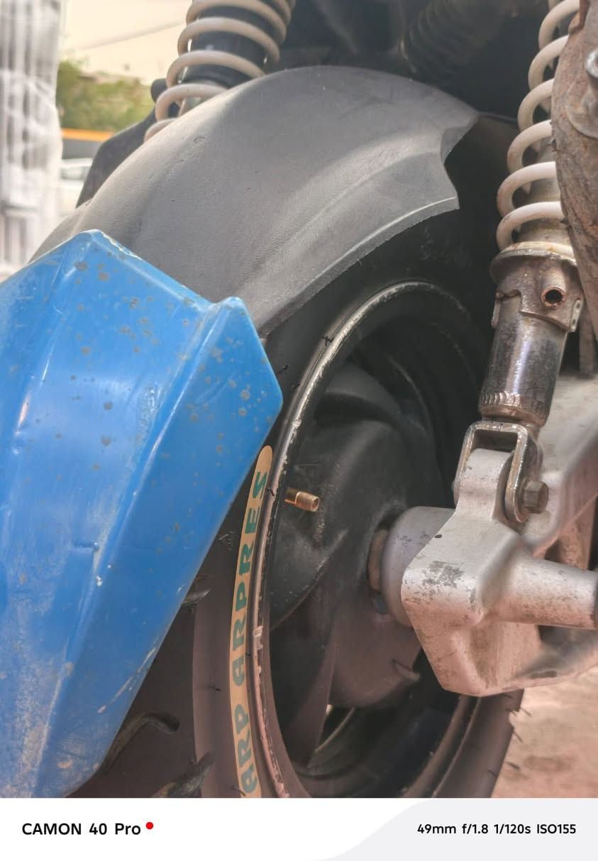 سيام كوري  نوزل شلعه تشك الكاع معدل يخبل دراجه زوج تايرات جدد كهربائيات كلها شغاله بريكات نقص برغي مابيعه فقط اول مشغل. بيها دخانه بسيطه مكينتها ممفتوحه ابد بيع او مراوس حسب القناعه ونطي فرق عادي 
مكاني بالبنوك


**إذا كنت صاحب هذا الإعلان وتريد حذفه لأي سبب، رجاءا أرسل رسالة إلى الدعم الفني**