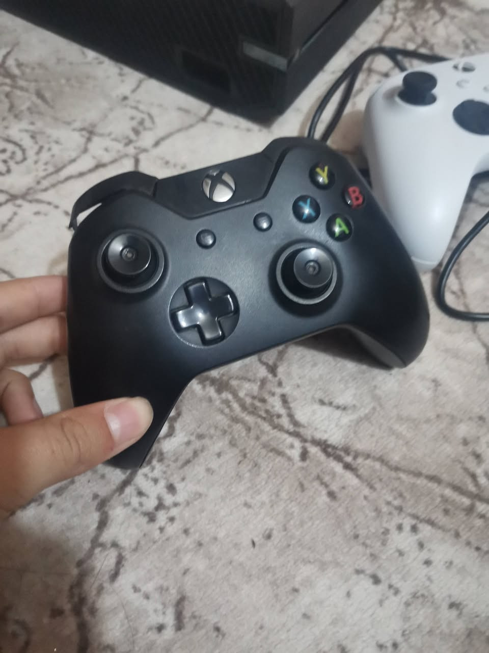 اكس بوكس 1 مستخدم قليل ب130  يوجد توصيل لكافة المحافظات مع كامل الملحقات يدات ثنين سودا وبيضة


**إذا كنت صاحب هذا الإعلان وتريد حذفه لأي سبب، رجاءا أرسل رسالة إلى الدعم الفني**