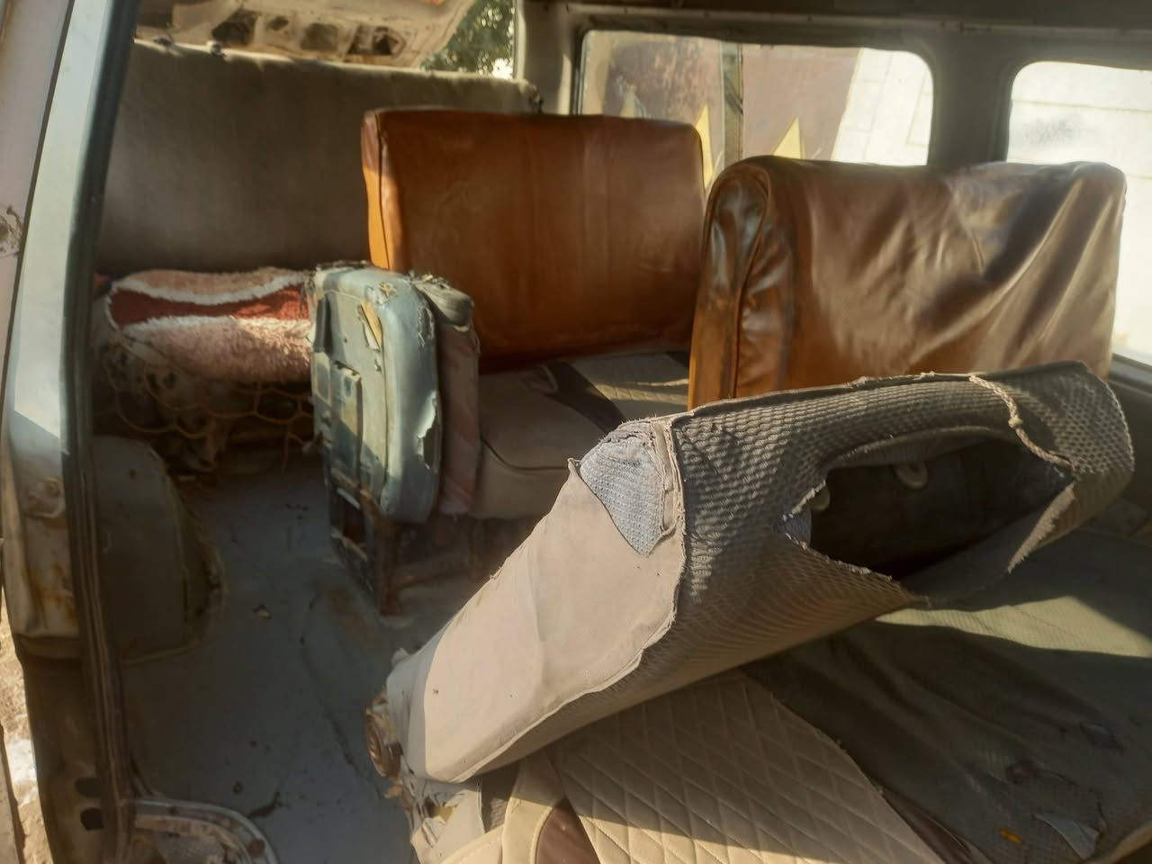 السلام عليكم كيه بسته لبيع سنويه 27 شهر8يوم 22 مكينه تبخر كير وكسن ما بيه شي رقم بصره الماني مكاني ناصريه مركز سعر 28وبيه مجال رقم ***********
