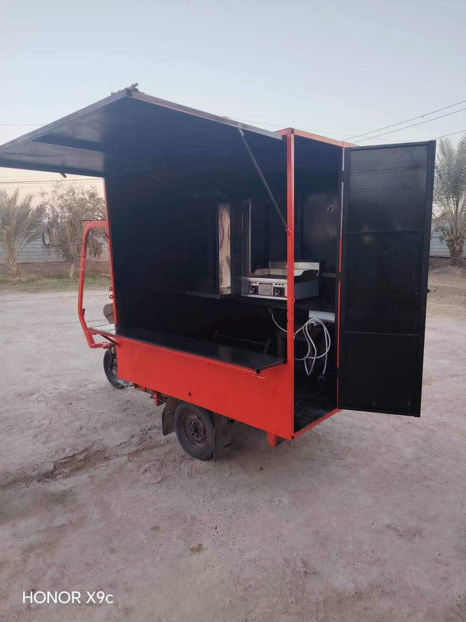 ستوته دايوند تصميم مطعم متنغل شوايه شاورمه كريل بركر طباخ أوراق كامله
استفسار عن السعر علا هاذه الرغم ***********
