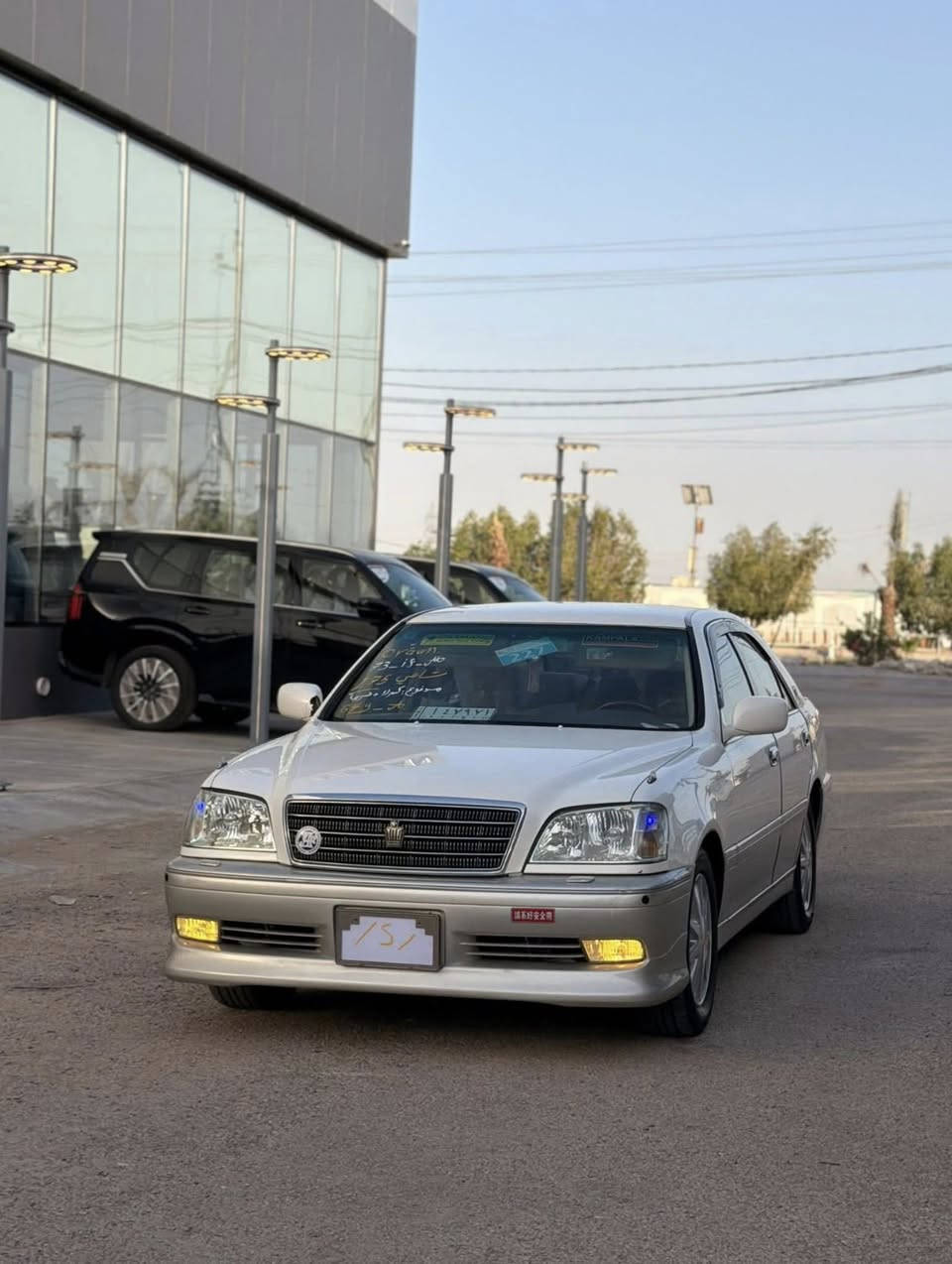 ﷽
السلام عليكم ..  كراون  ((   ملكه.  ))

 موديل  _ 2000_اصل 

تحوير فوك امارات  وجوه نجف 

دشبول كلش حلو 

رقم كركوك.   

ملصق وسنويه ورقم

مدفوع كمرك وضريبه وجاهزه باقي فلوس الرقم فقط 

بسم شخص واحد مو تاجر 

دي فور الجبير 

شاصي 75

كير مكينه حداديه كله جديد 

وكاله  ثاني يوم 

كفاله عامه

سياره جديده كلش 

✅  ♕  المواصفات ♕

✅       : 4 دكم   :

✅ فول بطن 

✅   كرستال 

✅  كشنات كهربائي 4

✅  مري شفط بلاد  

✅  كامرة خلفية 

✅  نفكيشن خرائط 

✅  تحكم  خلفي كامل بلصوت والتبريد 

✅   دمام خلفي  

✅مثبت سرعه

✅ غرفة بيجي

✅ دبل شاشه. 

✅ ثلاجه. 

✅ تبريد خلفي 

✅ غرفه مخمل 

✅تحكم استيرن 

✅ برده خلفيه 

✅ سستم ايرباك

✅ ويل كب نجمه 

 وبعد بيهه مواصفات ماذكرهن 😍

السعر  ‏125  وبيها مجال 

العنوان : نجف

ل اتصال 📞 *********** موجود واتساب ( ما ارد خاص )
