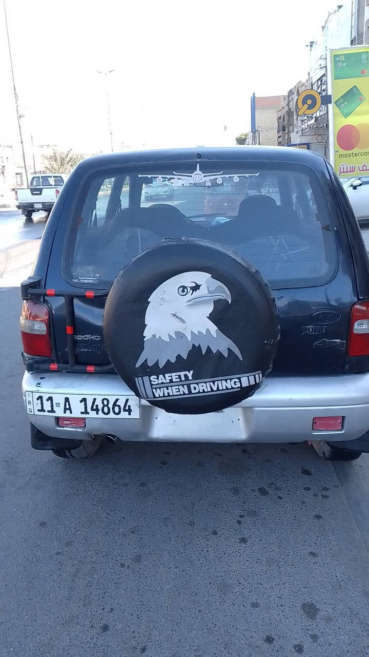 السلام عليكم كيا سبورتج 1993
كير ومكينه مكفول صدر نص تخم تاير الرقم انكليزي  بغداد وبأسمي المكينه مجفته صار شهرين 
الكهربائيات كلهه شغاله شاشه كامرات
السعر 45 وبيهه مجال 
العنوان بغداد الشعب 
للاستفسار 
***********
