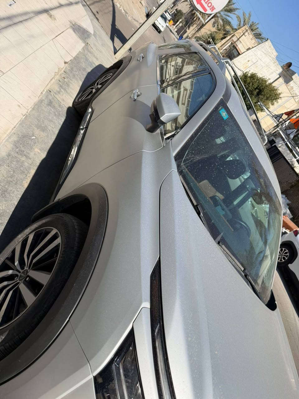 نيسان باثفايندر مديل ٢٤. فور ويل 
فئة البلاتينيوم. كامل مواصفات. رقم بغداد. تحويل ثاني يوم
الحادث موضح بالصور. تم تبديل البيبان بابواب نفس اللون يعني بدون صبغ
ماشيه ١٨٤٠٠ كيلو متر وليس ميل 
مغلفه بالكامل 
مع درع لجامه الاماميه
وواقي حراره لجميع الجامات 
موجوده بغداد. ***********
