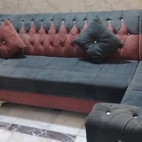 تخم ديوان • ٨ مقعد • بغداد