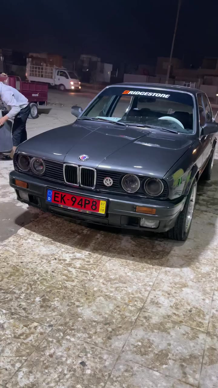 السلام عليكم  سياره كفاله مصبوغه صبغ درجه اوله اثر جراد  لاخياس ولا معجون سياره جاهزه  رقم بغداد مداور ثاني يوم تخم تاير برجستون مكاني حله مركز مدينه سعر ٥٢ بيها مجال  شراي تصل وني خادم ***********
