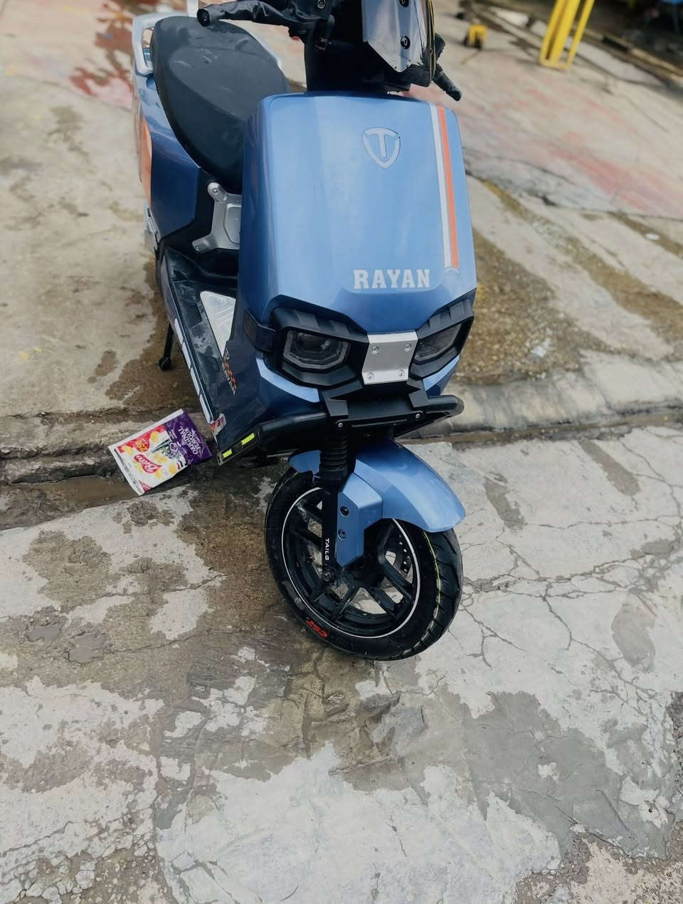 السلام عليكم ريان وحش الكون 6بطاريات مسطره 35امير فول مواصفات دراجه حلوه نضيفه صورها واضحه نضام بك رجوع لل خلف نضام بارك حمايه
ضام بصمه يدوي سوجين وبصمتين شلعه قويه سرعه 80طسه ناعمه
مكاني بغداد لل استفسار ***********
