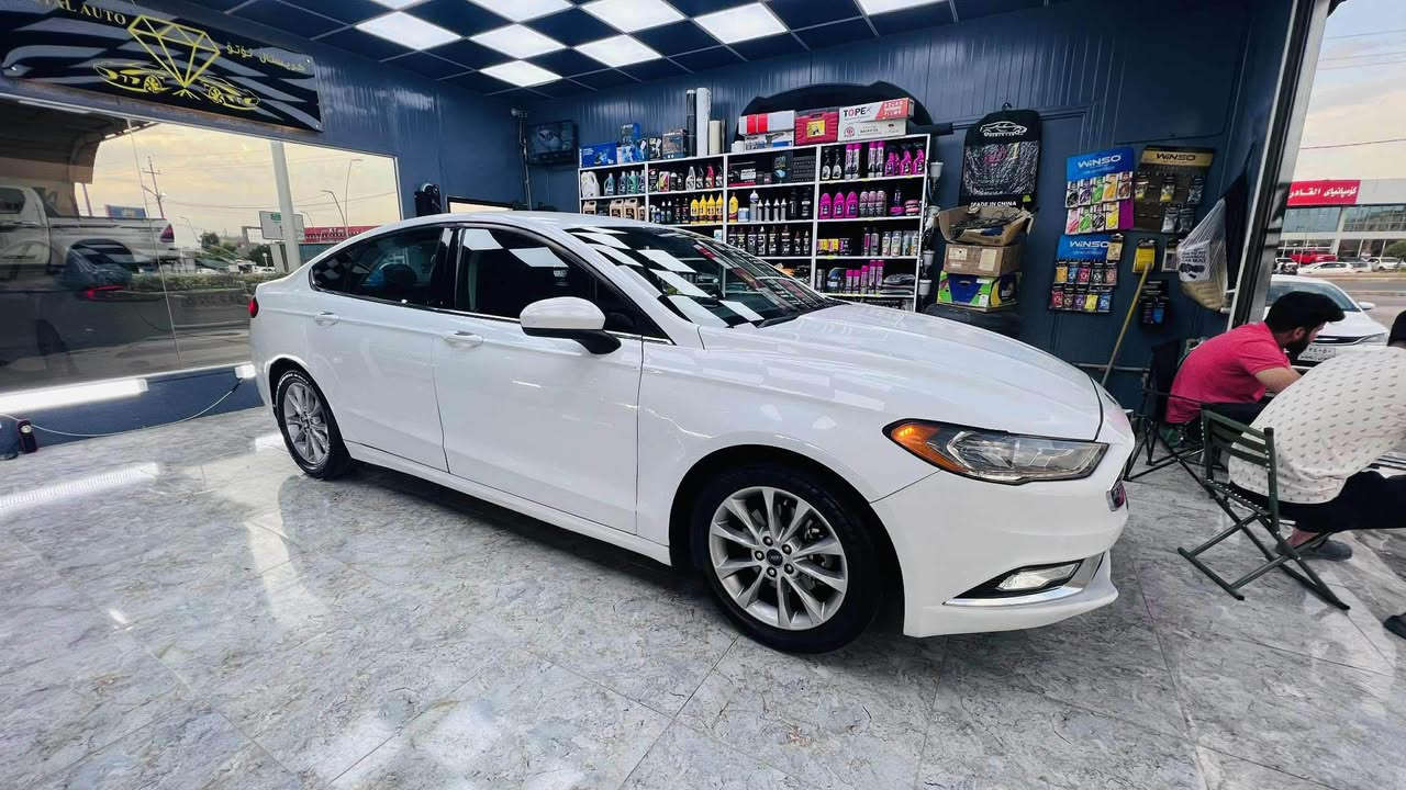 فورد فيوژن ٢٠١٧ مراصفات SE 
سپي بةفري 
شاشة گةورة 
كارپلةي 
٣ شاشة 
بةسمة 
بريك بةسمة 
لايت ليد و زينون 
گير ماوس 
زور مواصفاتي تر 
سةيارةيةكي هةتا  بليي جوانو خاوينة  و بي مةسروفة 
گيرو مةكينةي بةشةرتة چركةي تيدا نية 
٤ پارجةي بوياغة و ٢ پارجةي گوراوة بة بيلاد 
پشتو پيشي كةبسة  ارباك بةشةرت 
تةنها ناو دةرگاي سةكني هةيتي 
سعري ٩٨$ وةرةقة  و كةمةك مةجال  
لة هةوليرم 
***********
*********** أربيل, العراق
