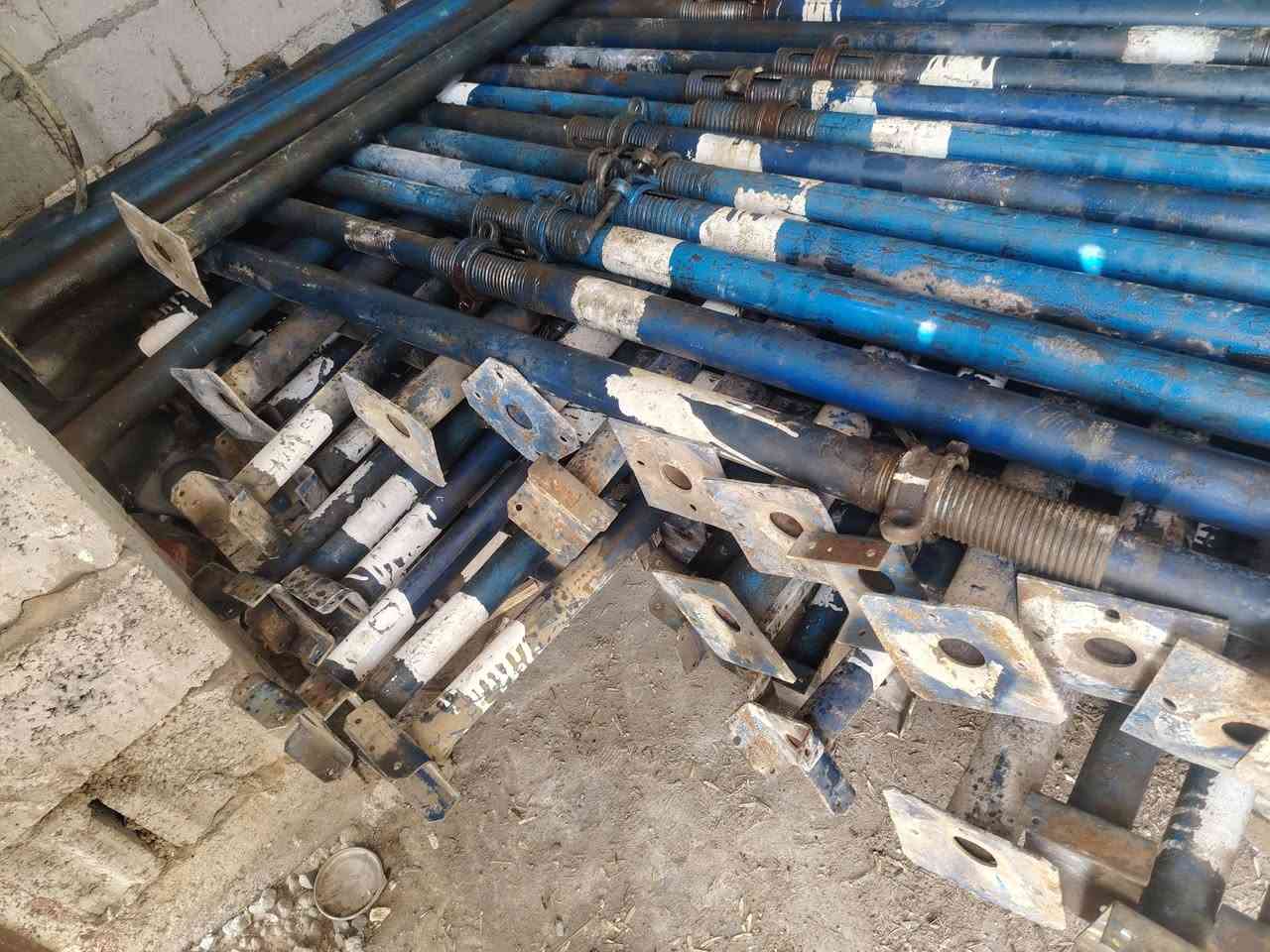 جكات للبيع 3 شغلات سن خشن بسعر مناسب عدد 500 مكاني بابل لاستفسار الاتصال ***********
