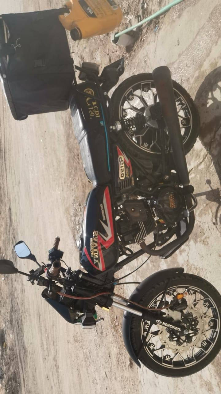 دراجه البيع موديل 2025  المكان بغداد محرك الدرجه 150 //السعر ٧٠٠
الرقم/***********
