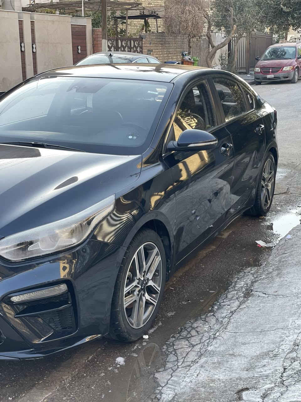 السلام عليكم كي 3 موديل ٢٠٢٠ وارد كوري فول ماعد فتح تبريد قطعتين تدفئة وتبريد بل كشنات تحكم ستيرن مري شفط وبيه هوايه موصفات بيه صبغ ٣ قطع ماشي ٩٤ السعر ١٢٥ العنوان بغداد حي الجامعة شارع المركز ***********
