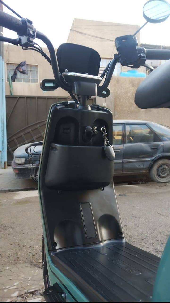 السلام عليكم دراجه شحن حجم 20 لون زيتوني دراجه بعده لوك اخت الجديده استخدام قليل موديل 2025 كامله كل نقص مابيه وياه بصمه وسويج وشاحنه الاصلي
السعر 325 الف
العنوان بغداد الامين الثانيه 
رقم ***********
