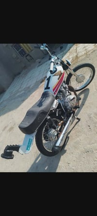دراجة للبيع • بدون مكفولة • خدوش