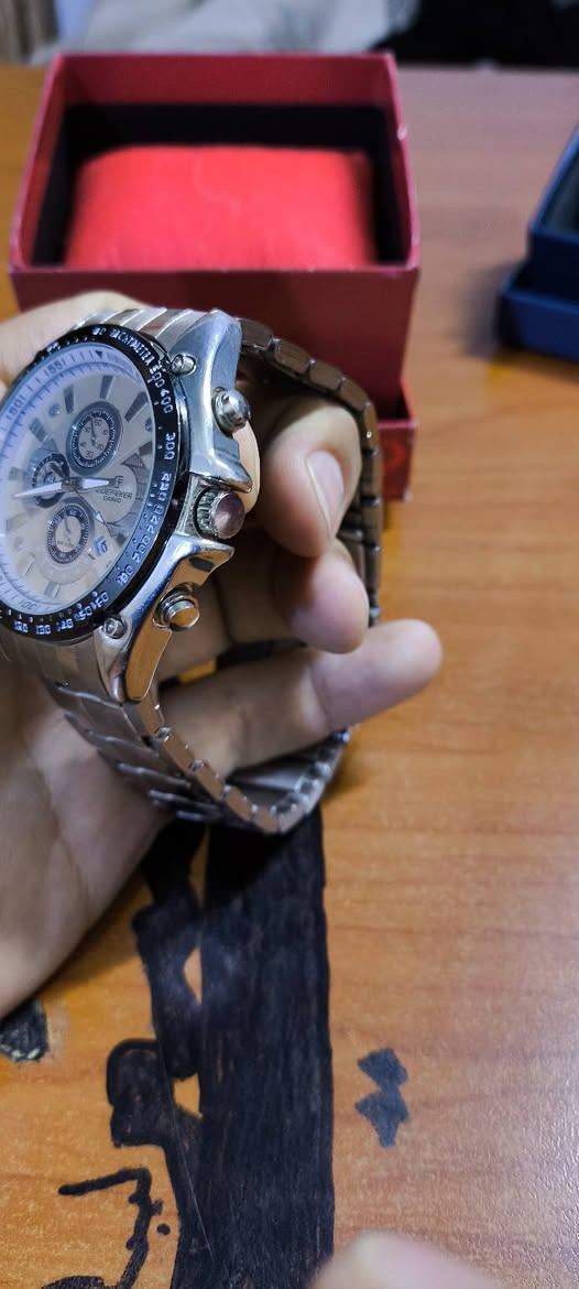 سلام عليكم
حبايب ساعه كاسيو ادفايز ماستر 
جامه زفير فول ختومات لامينوس
وزن ثقيل 
سعر يمكم قيم بما يرضي الله 
***********
