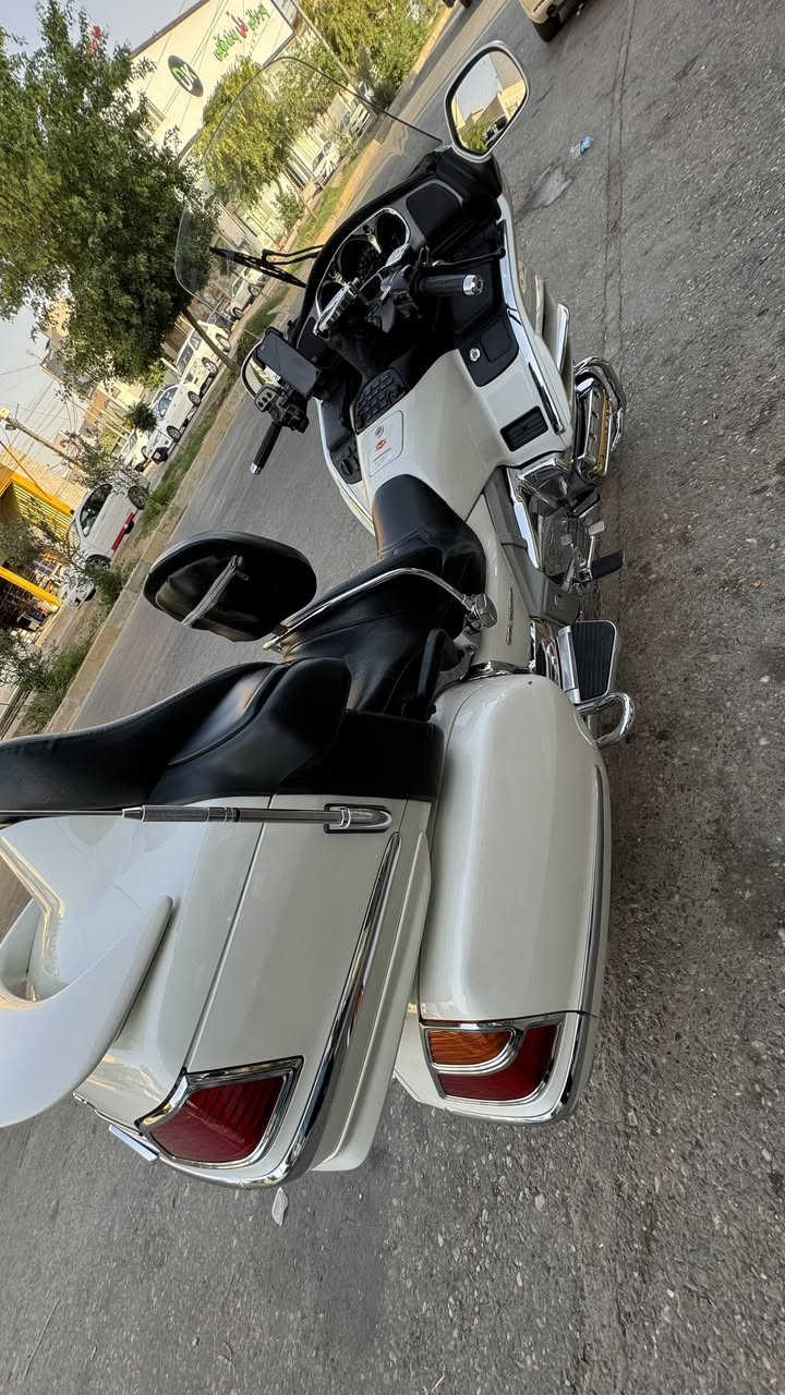 2003        ***********
