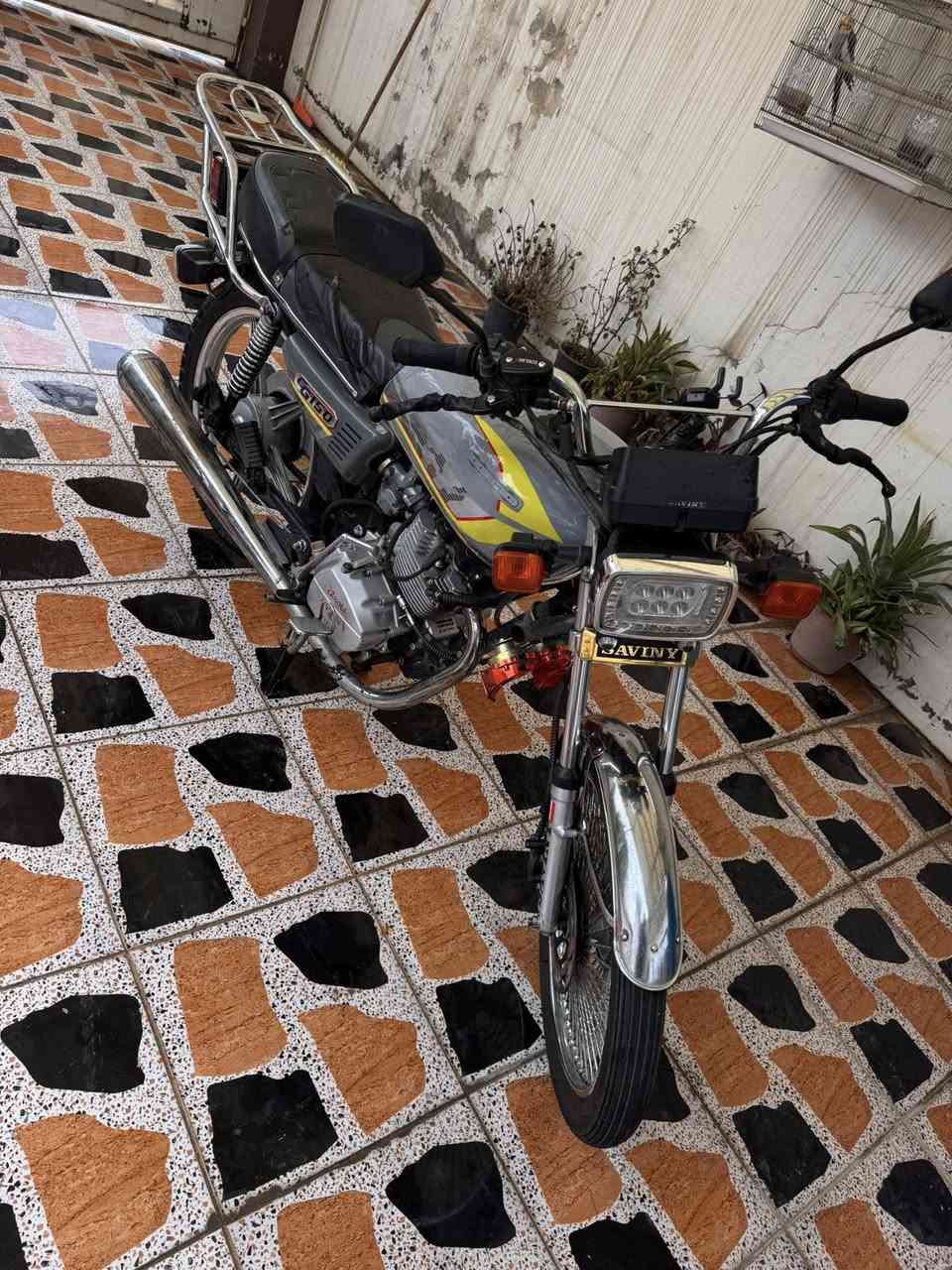 السلام عليكم للبيع دراجه نضيفه وجاهزه بدون نقص موديل 2019 منفيس اصلي السعر 400 الف


**إذا كنت صاحب هذا الإعلان وتريد حذفه لأي سبب، رجاءا أرسل رسالة إلى الدعم الفني**