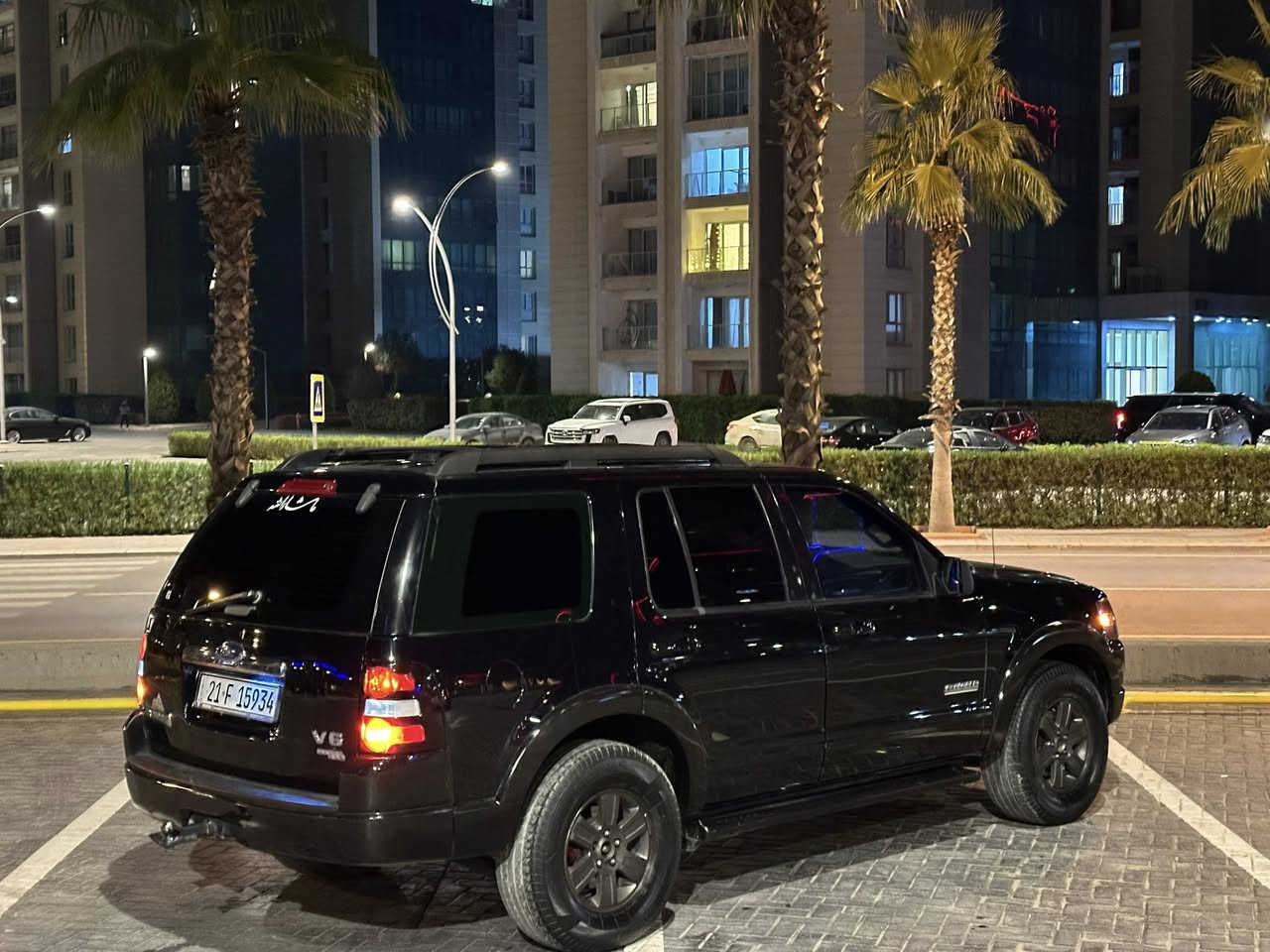 سلام عليكم 
Ford Explorer 
مۆدێل 2007
خەلیجی
فوول مواسەفات 
3ڕیز کوشنە 
تەبرید مەرکەزی 
دەبڵ اکسل
ناوزەرد
يەک پارچە بۆیاخە بێ لێدران بێ ئێڕباگ
هەموو شتێکی بەشەرت
سعری 96 وەرەقەو مەجالێکی برایانە
شوێن هەولێر
ژمارەتەلەفۆن ☎️
***********
***********
_____________________
سلام عليكم 
فورد اكسبلور 
موديل 2007
خليجي 
فول مواصفات 
7 راكب 
تبريد مركزي 
دفع رباعي 
دواخل اصفر 
سيارة بيها قطعة سبغ بدون ضربة
سيارة جاهز گير معرك اكسل كلها بشرط
سعر 96 ورقة وبيها مجال للطيبين 
مكان اربيل 
رقم هاتف ☎️ 
***********
***********
