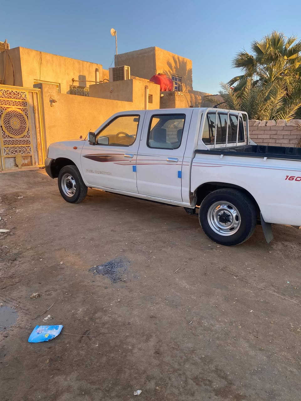 سلام عليكم بيك اب نيسان 2009 مكفوله كفاله محرك مامفتوح كير اكسن حداديه تبريد تخم  تاير مكفوله من الضربه والتبديل والفتح رقم ذي قار سنويه جديده 2028 بسمي مداور ثاني يوم السعر 118 الرقم ***********
